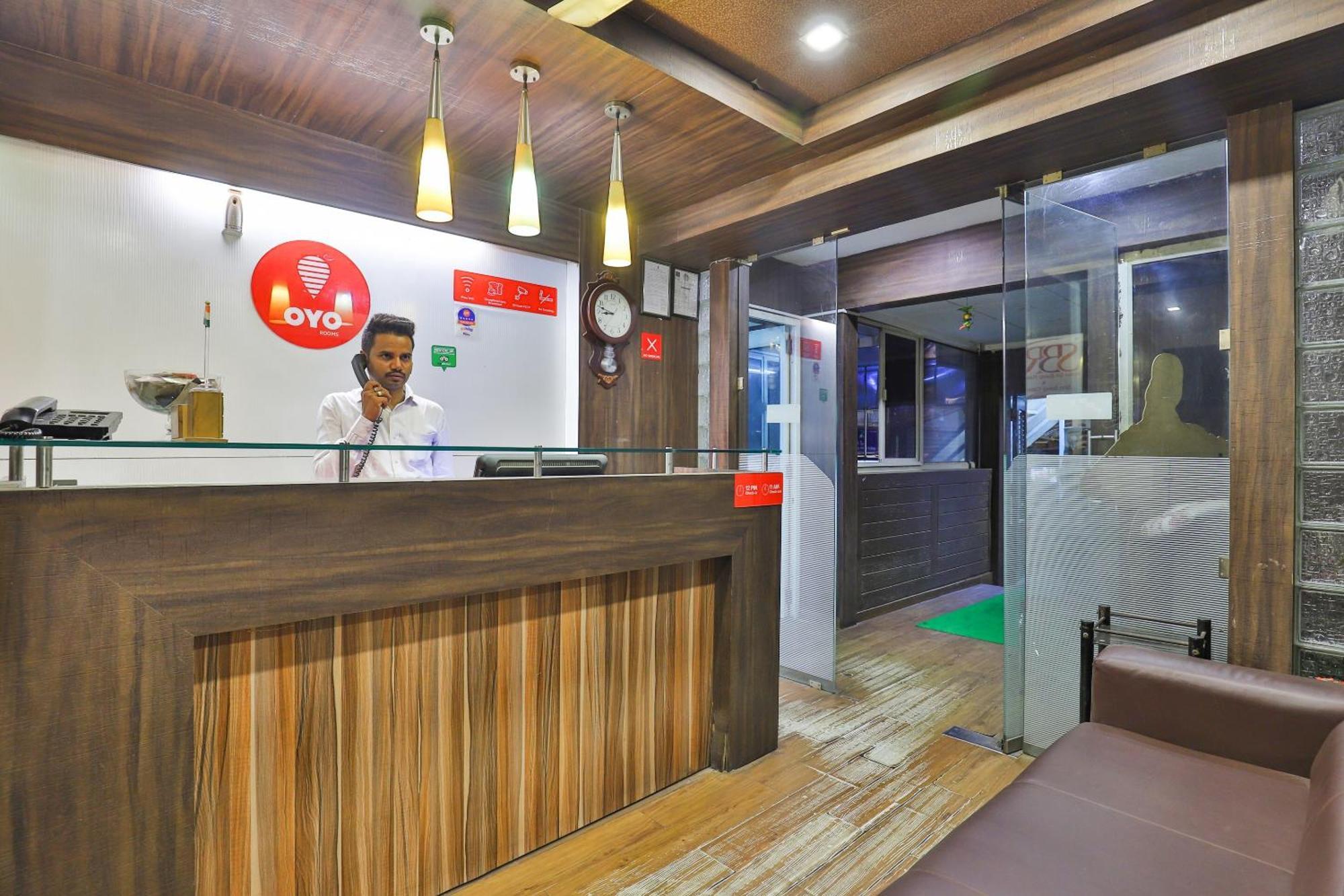 Hotel O Sri Balaji Residency Ahmedabad Exterior foto