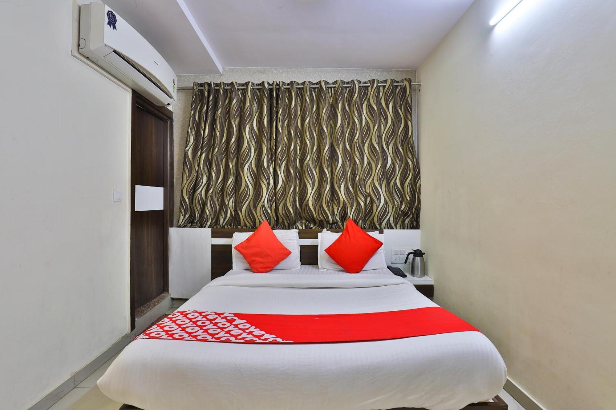Hotel O Sri Balaji Residency Ahmedabad Exterior foto