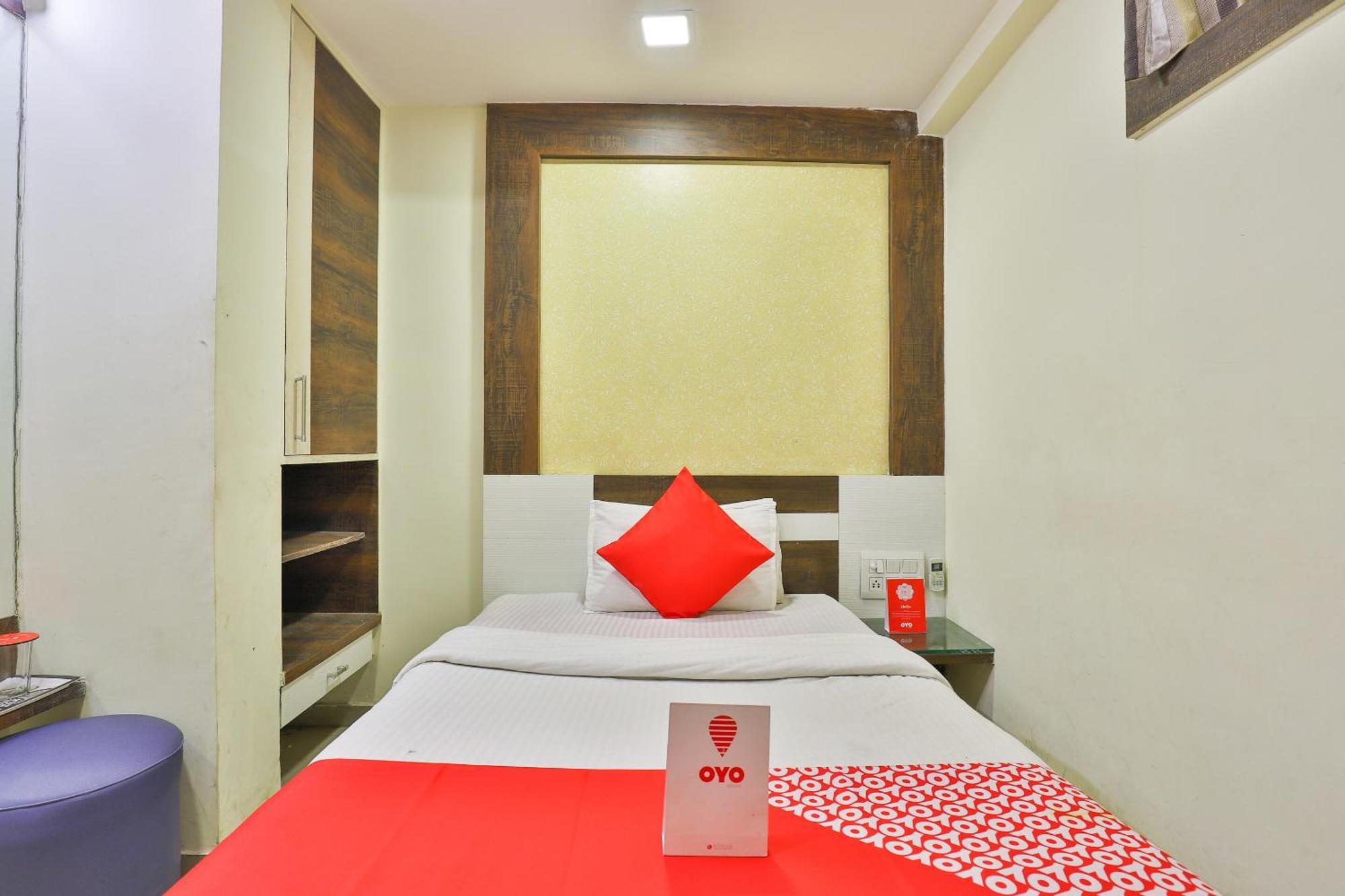 Hotel O Sri Balaji Residency Ahmedabad Exterior foto