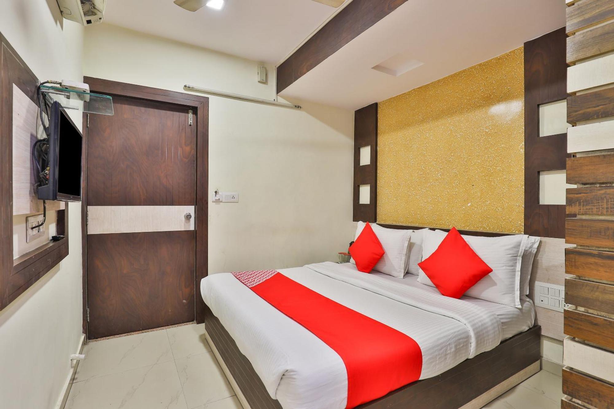 Hotel O Sri Balaji Residency Ahmedabad Exterior foto